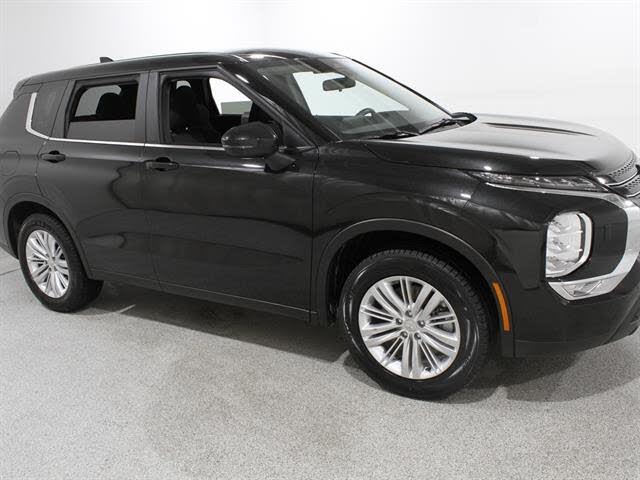 2024 Mitsubishi Outlander ES S-AWC