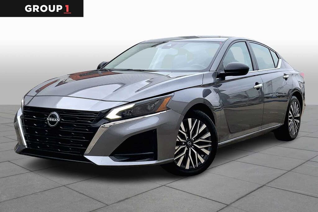 2024 Nissan Altima 2.5 SV FWD