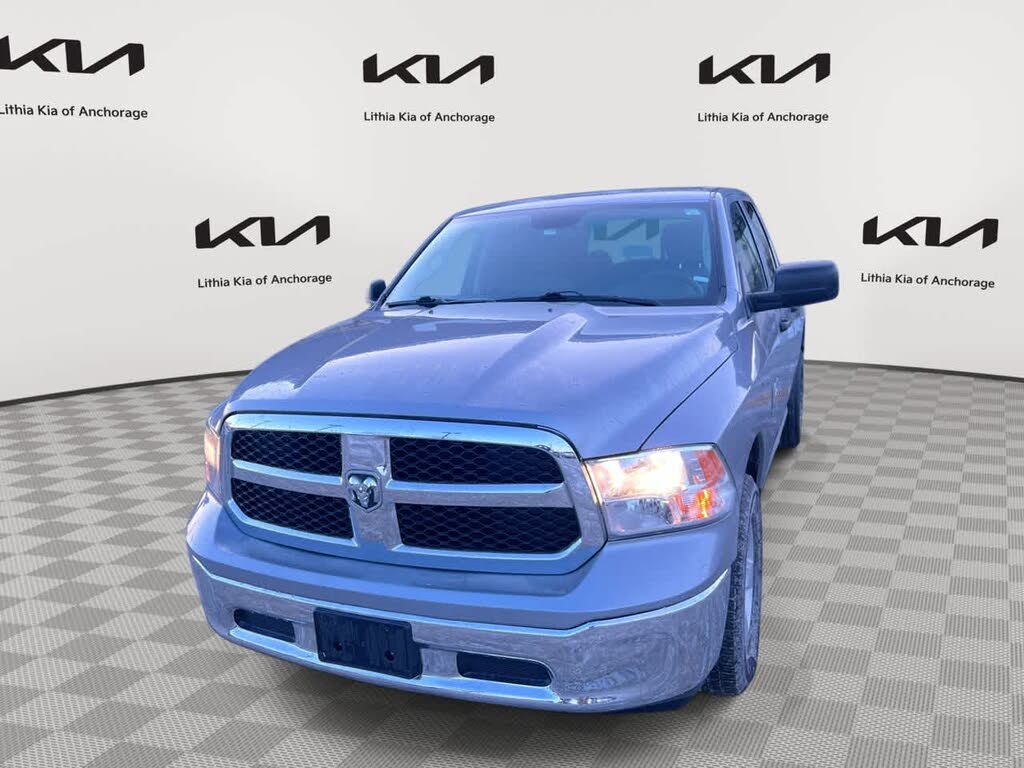 2024 RAM 1500 Classic SLT Quad Cab 4WD