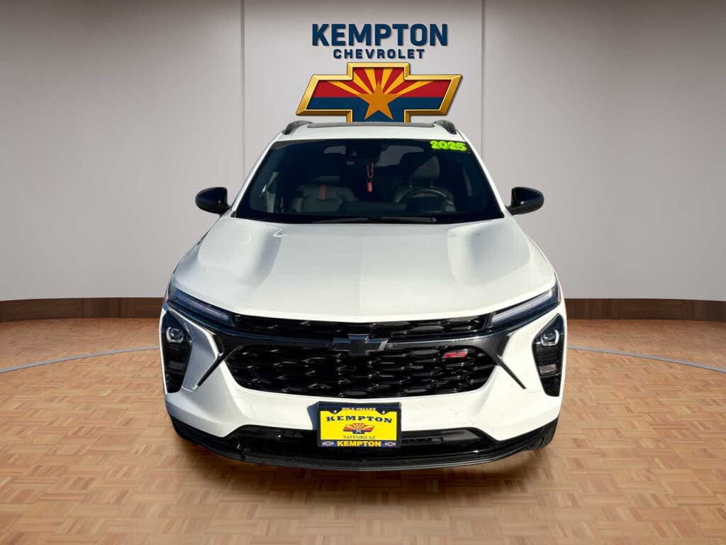 2025 Chevrolet Trax RS with 2RS FWD