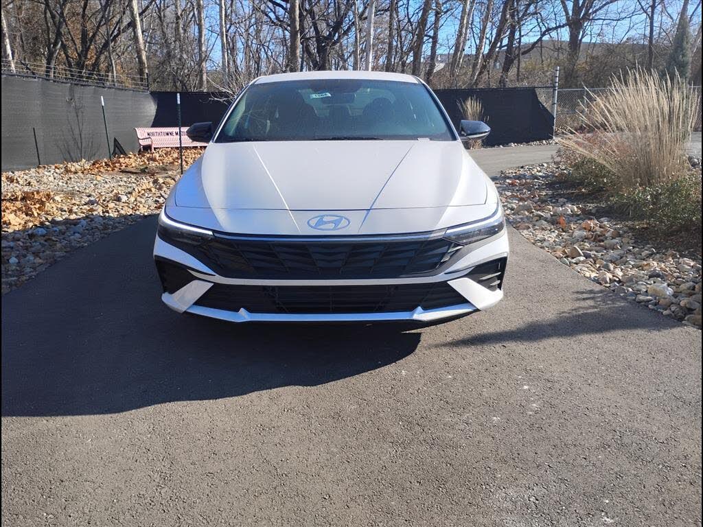 2025 Hyundai Elantra Hybrid SEL Sport FWD