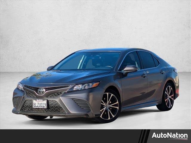 2019 Toyota Camry SE FWD