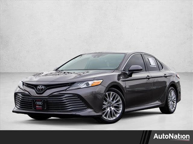 2020 Toyota Camry XLE FWD