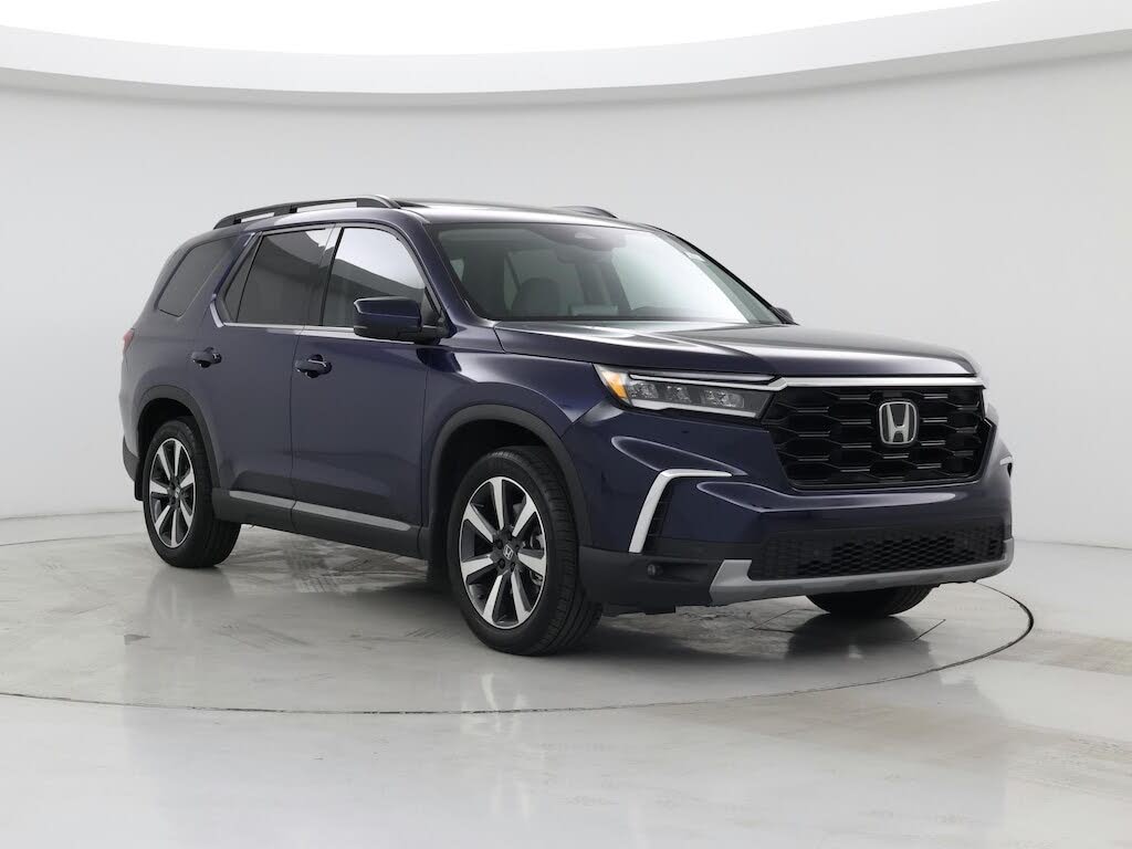 2024 Honda Pilot Touring FWD