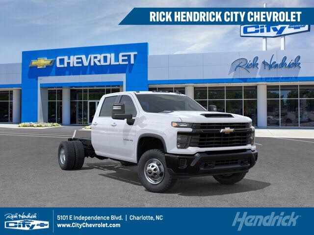 2025 Chevrolet Silverado 3500HD Chassis Work Truck Crew Cab 4WD