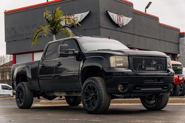 2013 GMC Sierra 2500HD Denali Crew Cab SB 4WD