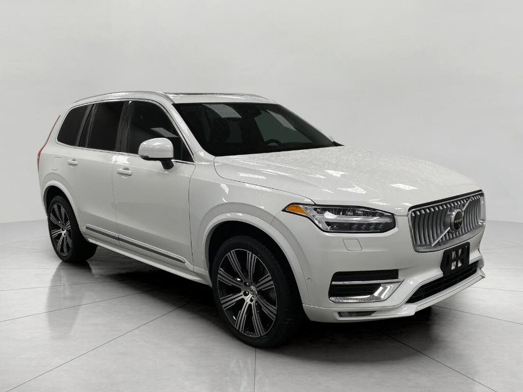 2023 Volvo XC90 B6 Ultimate Bright Theme 7-Passenger AWD