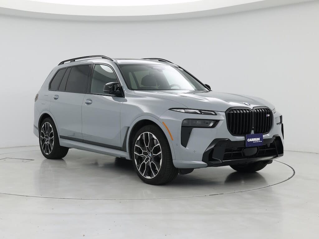 2025 BMW X7 M60i AWD