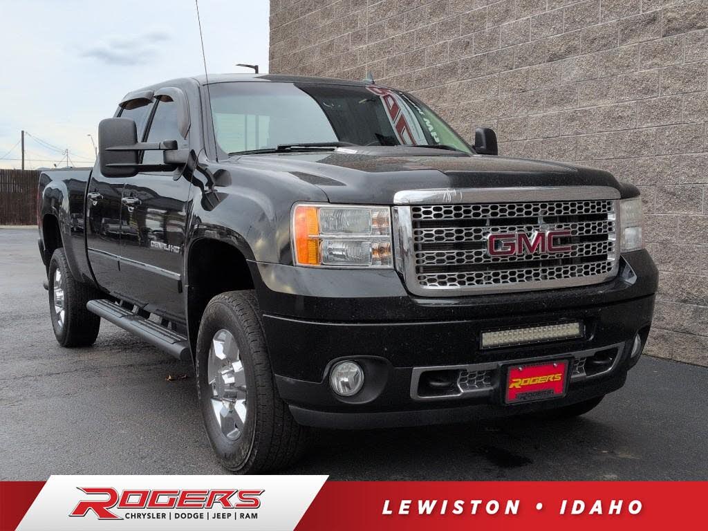 2012 GMC Sierra 2500HD Denali Crew Cab SB 4WD