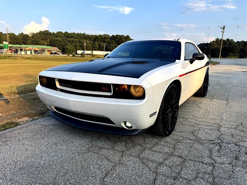 2014 Dodge Challenger R/T Plus RWD