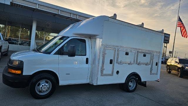 2019 Chevrolet Express Chassis 3500 139 Cutaway RWD