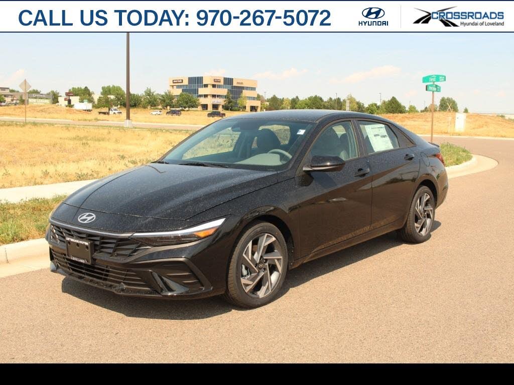 2025 Hyundai Elantra SEL Sport FWD