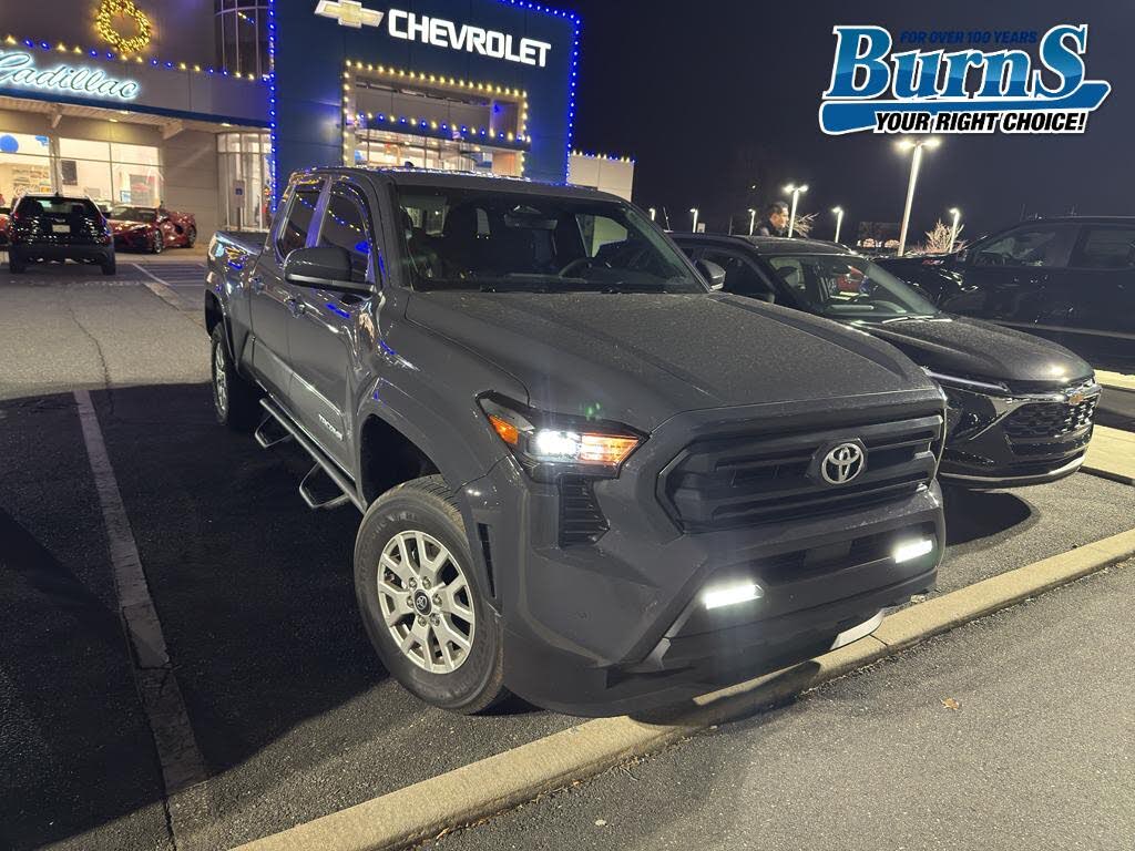 2025 Toyota Tacoma SR5 Double Cab 4WD