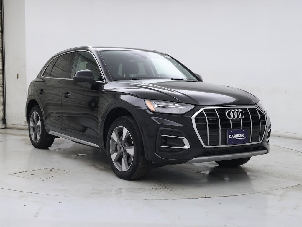 2022 Audi Q5 quattro Premium Plus 40 TFSI