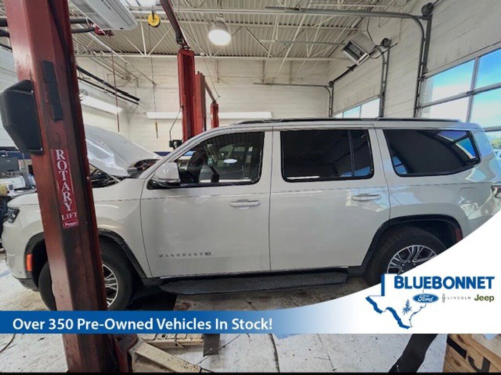 2022 Jeep Wagoneer Series III RWD