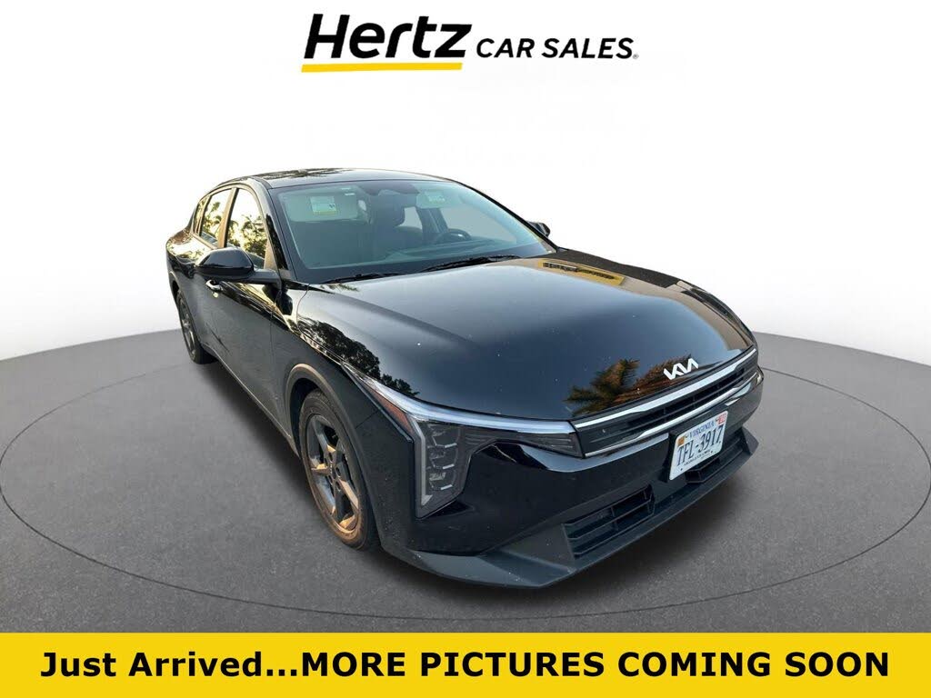 2025 Kia K4 LXS FWD