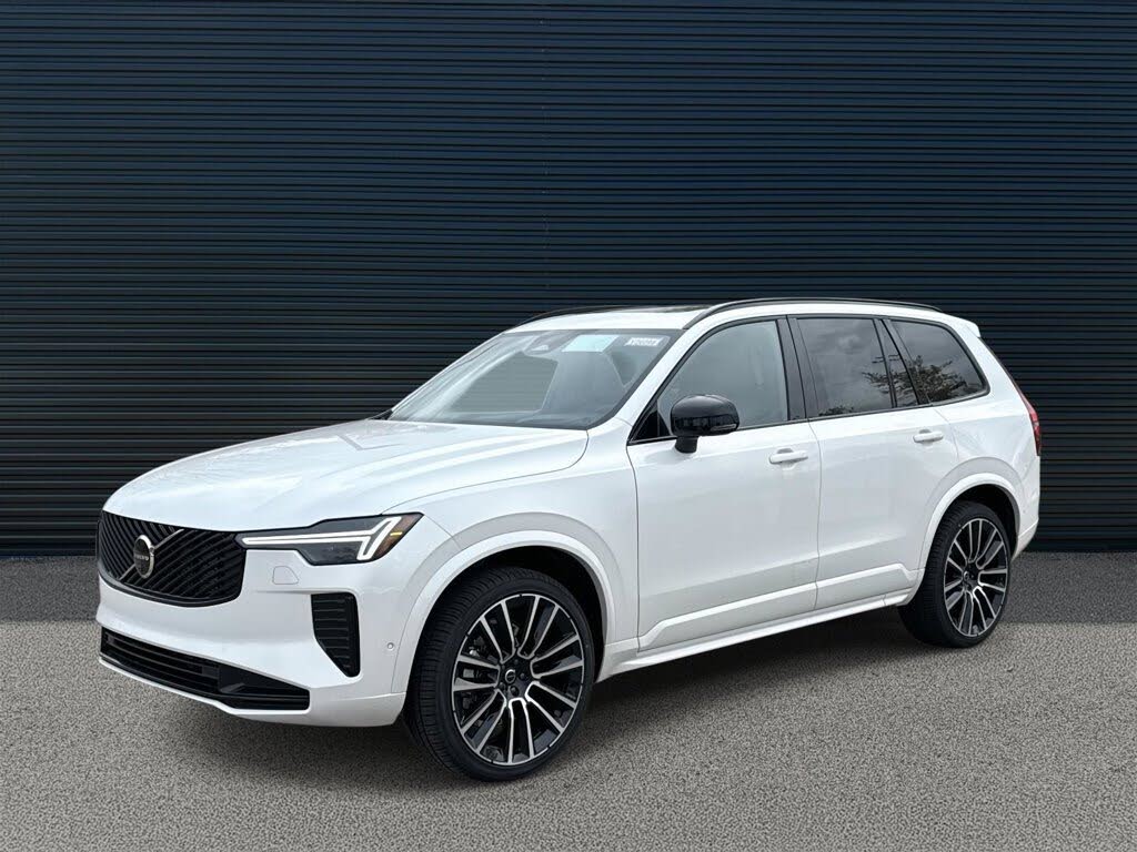 2026 Volvo XC90 B6 Ultra Dark 7-Passenger AWD