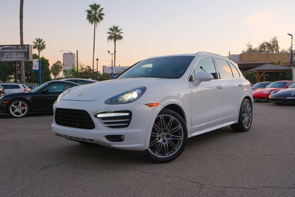 2014 Porsche Cayenne GTS AWD