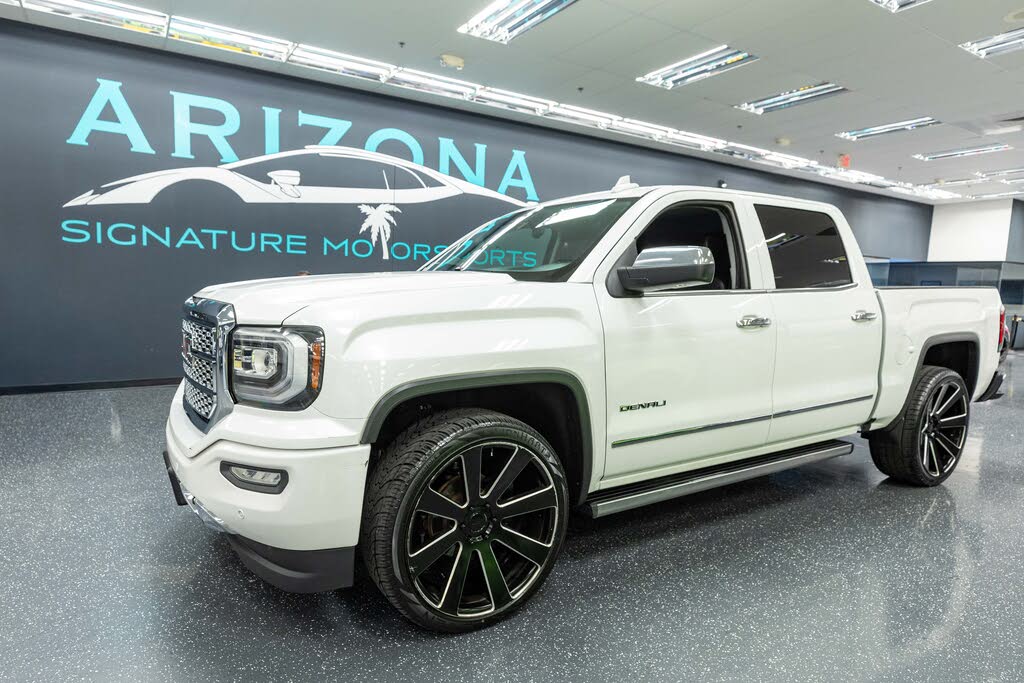 2018 GMC Sierra 1500 Denali Crew Cab 4WD