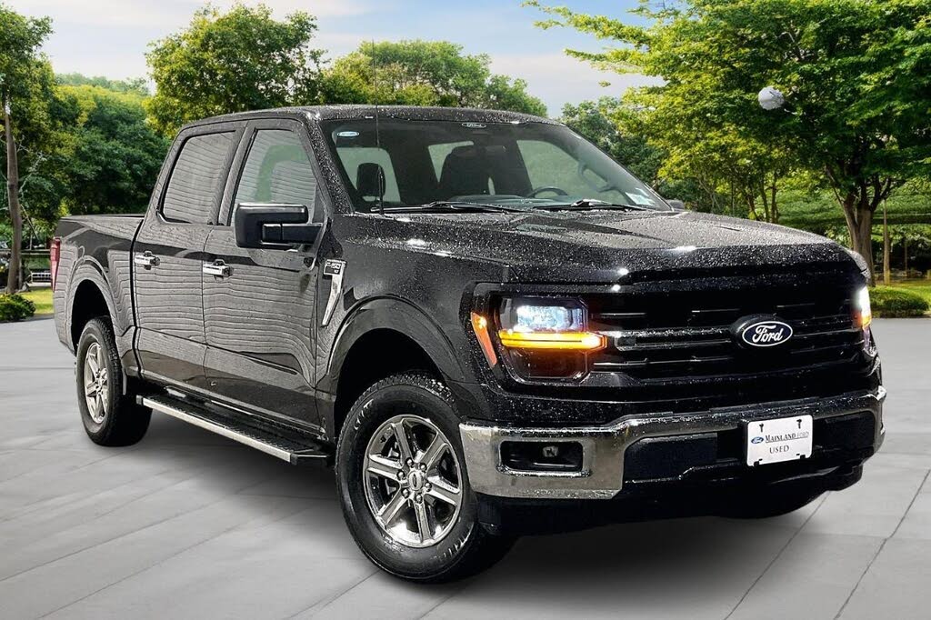 Ford F-150 XLT SuperCrew 4WD 2025