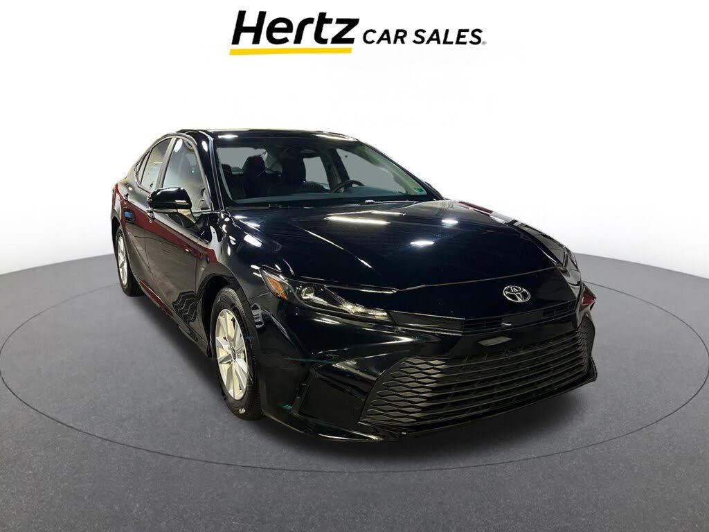 2025 Toyota Camry LE FWD