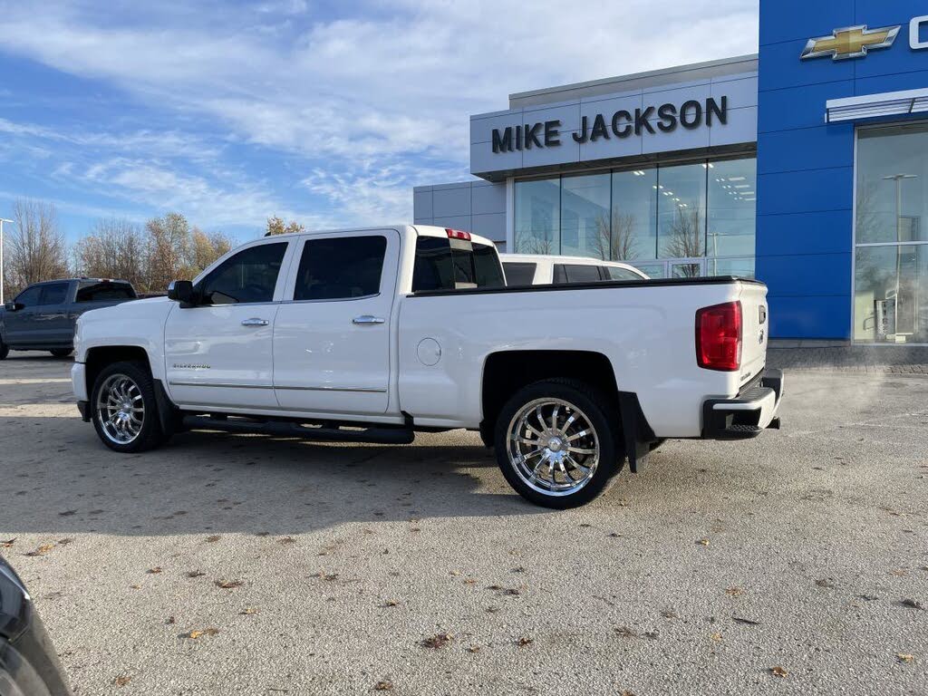 2018 Chevrolet Silverado 1500 LTZ Crew Cab 4WD