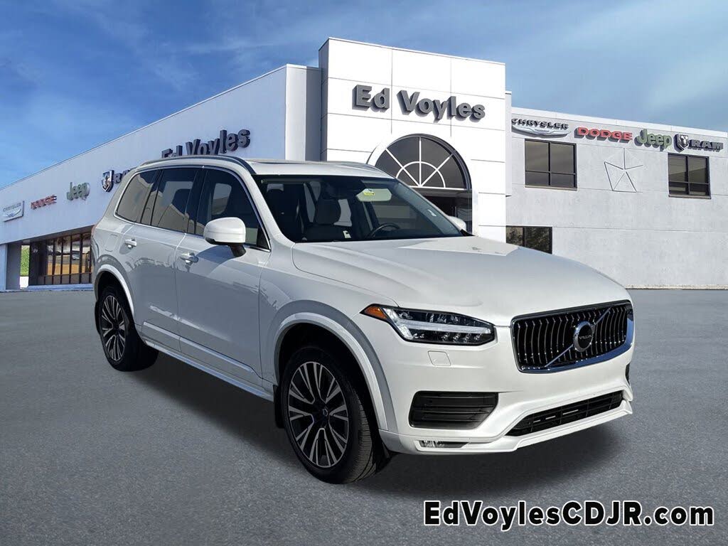 2022 Volvo XC90 T5 Momentum FWD