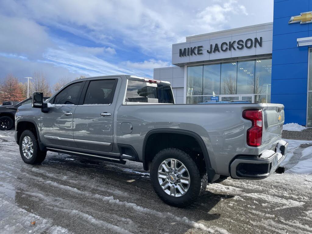 2024 Chevrolet Silverado 2500HD High Country Crew Cab 4WD