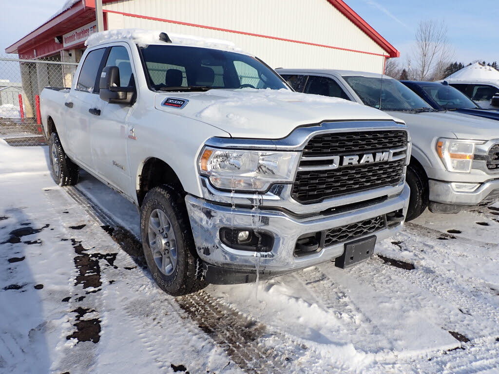 2024 RAM 3500 Big Horn Crew Cab 4WD