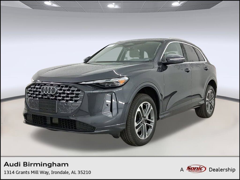 2025 Audi Q5 quattro Premium 40 TFSI