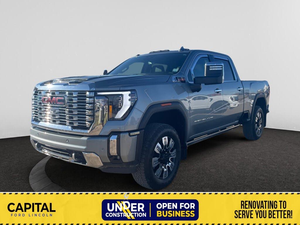 2025 GMC Sierra 2500HD Denali Crew Cab 4WD