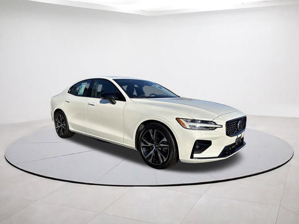 2025 Volvo S60 B5 Core AWD