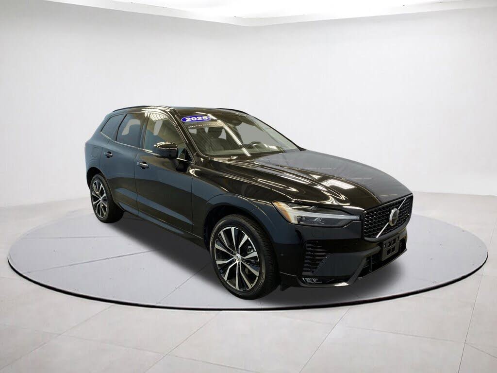 2025 Volvo XC60 B5 Plus Dark Theme AWD