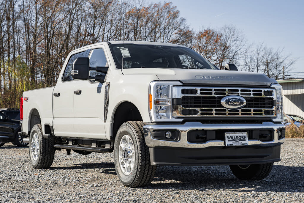 2026 Ford F-250 Super Duty XLT Crew Cab 4WD