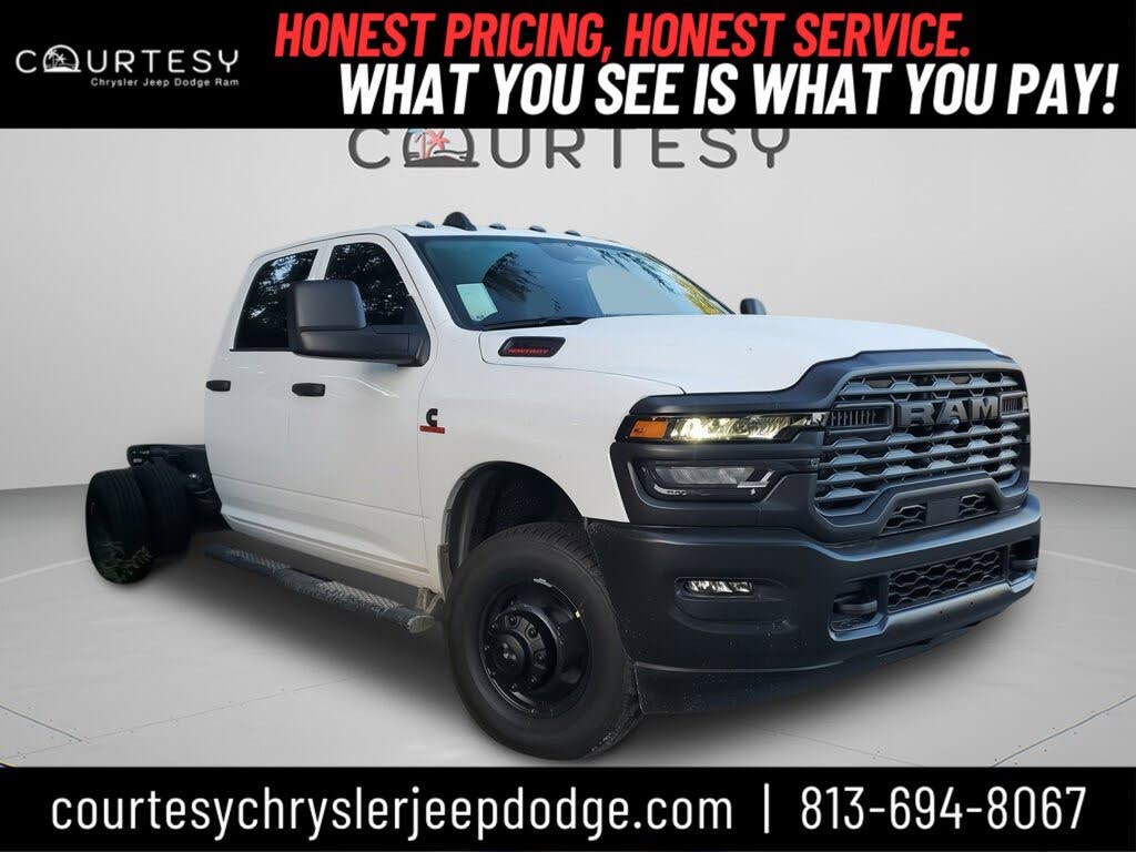 2026 RAM 3500 Chassis Tradesman Crew Cab LB DRW 4WD