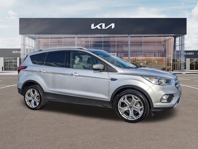 2019 Ford Escape Titanium FWD