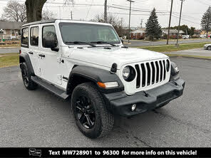 Jeep Wrangler Unlimited Sport Altitude 4WD
