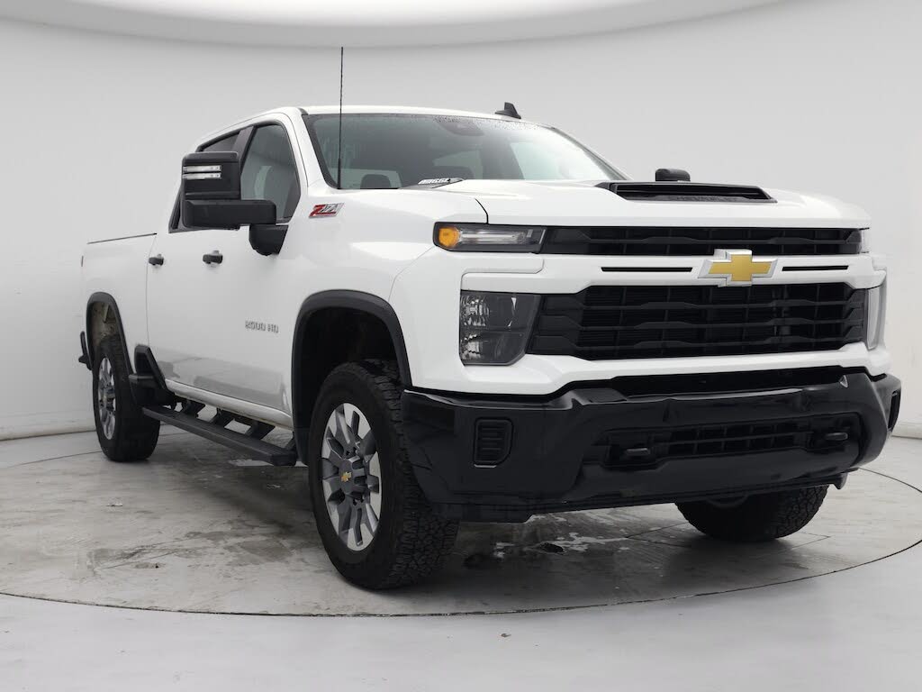 2024 Chevrolet Silverado 2500HD Custom Crew Cab 4WD