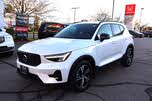 Volvo XC40 B5 Core Dark Theme AWD