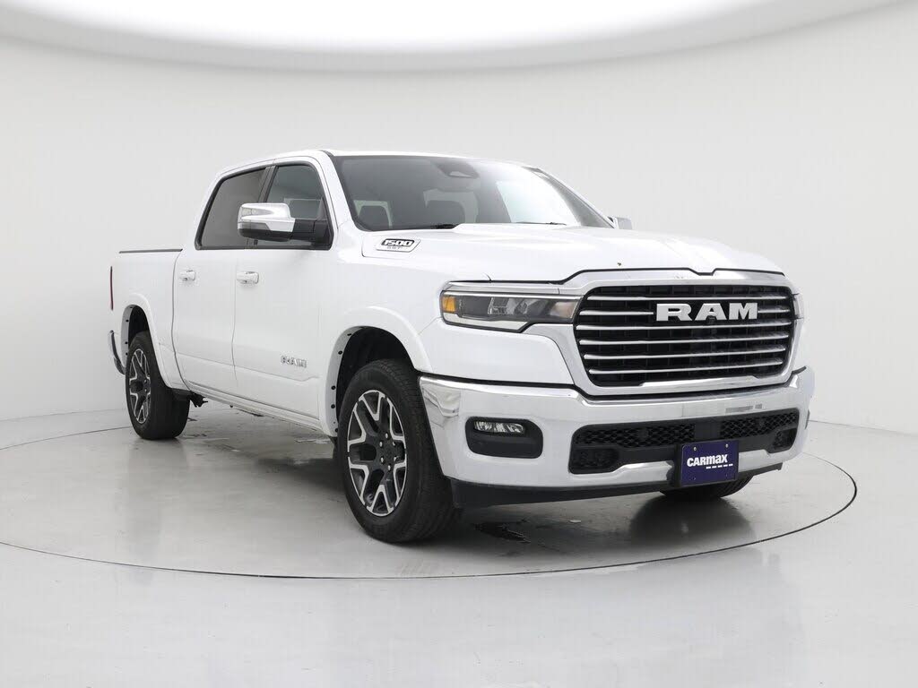 2025 RAM 1500 Laramie Crew Cab 4WD
