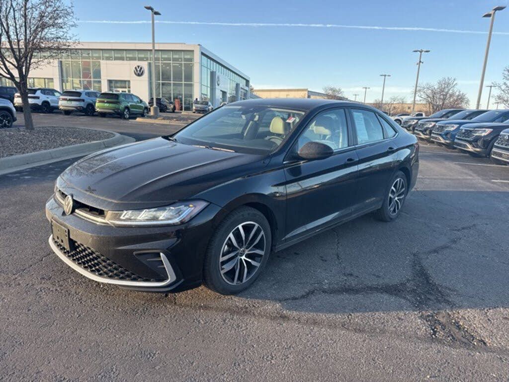 2025 Volkswagen Jetta SE FWD