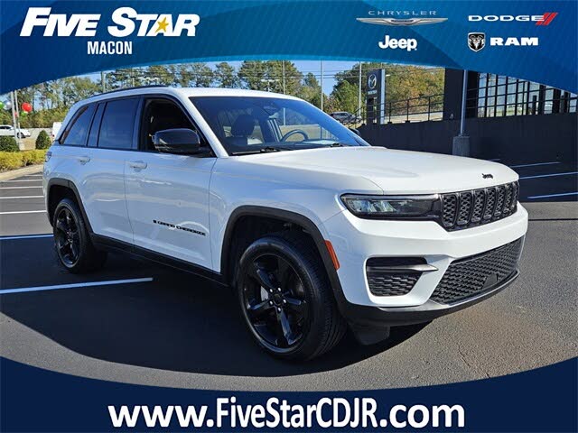 2023 Jeep Grand Cherokee Altitude RWD