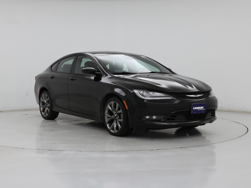 2015 Chrysler 200 S Sedan FWD