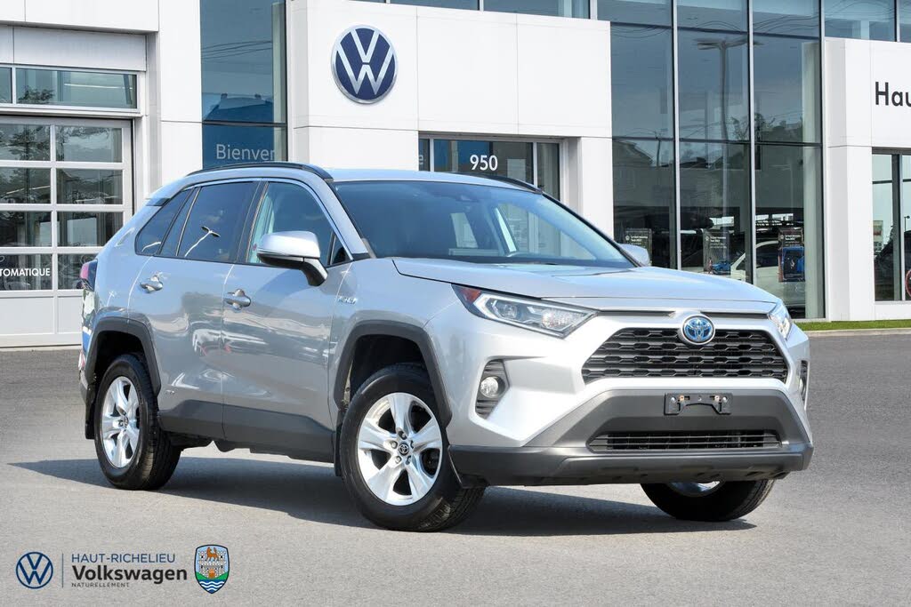 Toyota RAV4 Hybrid XLE AWD 2021