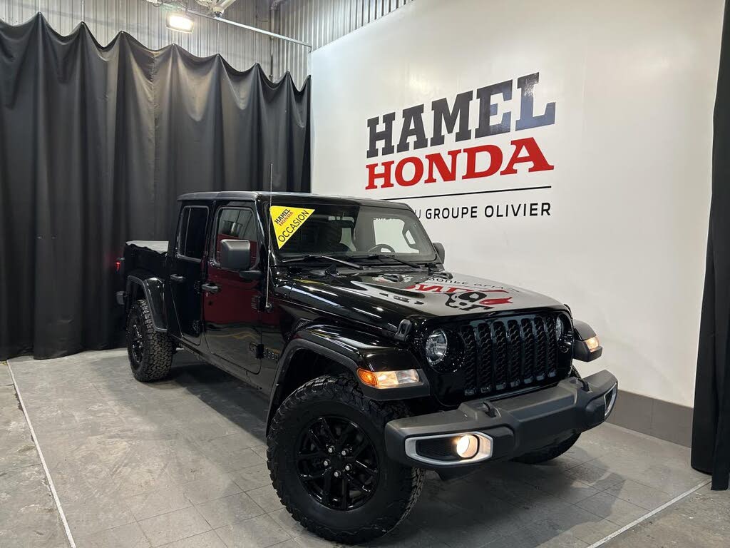 2022 Jeep Gladiator Sport S Crew Cab 4WD