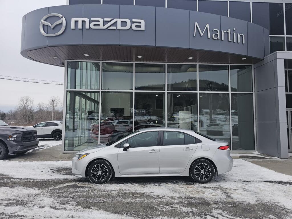 2020 Toyota Corolla LE FWD