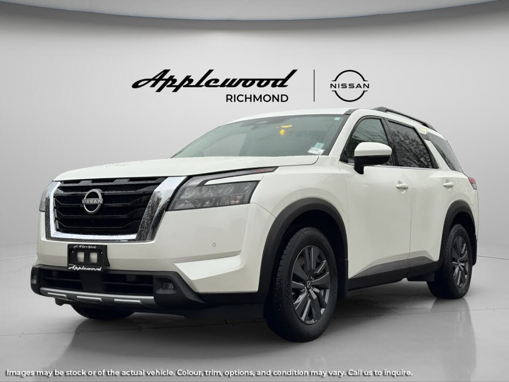 Nissan Pathfinder SV 4WD 2024