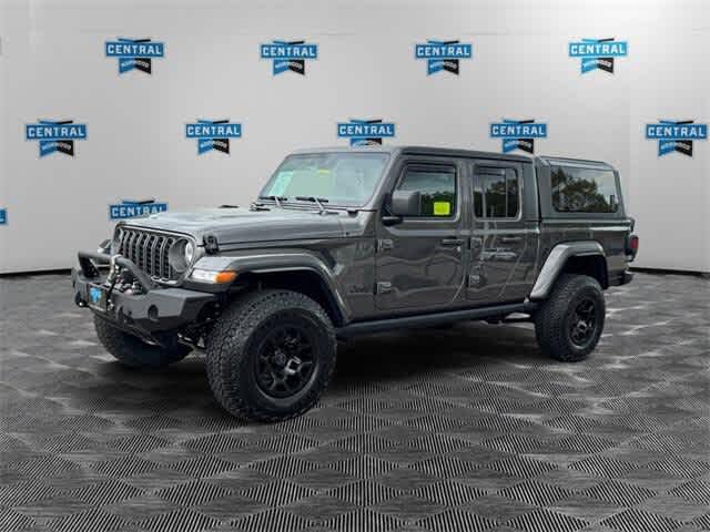 2025 Jeep Gladiator Sport S Crew Cab 4WD
