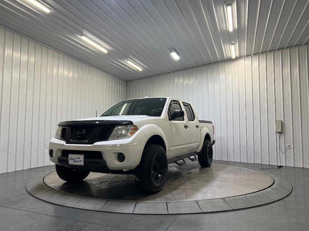 2014 Nissan Frontier SV Crew Cab 4WD