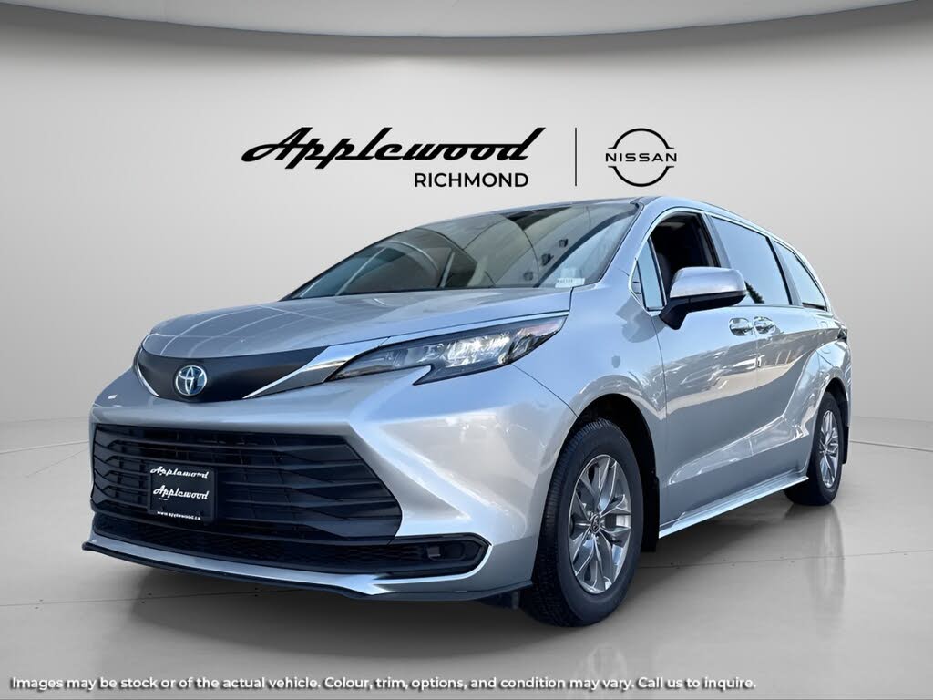 Toyota Sienna LE 8-Passenger AWD 2025